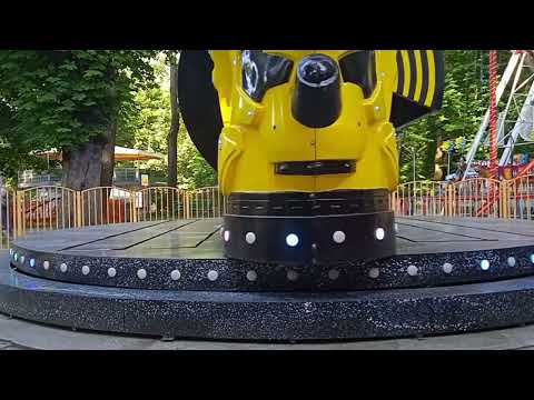 Видео: Парк Шевченка Черновцы  катаюсь с другом на аттракционе Трансформер