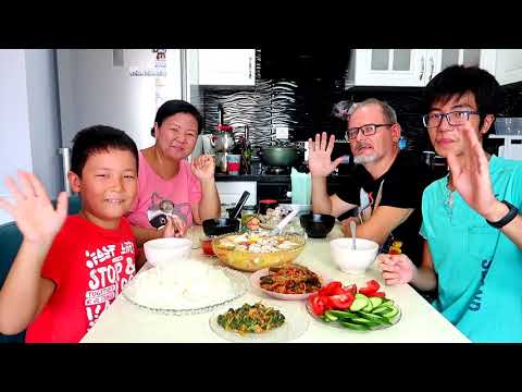Видео: СЕМЕЙНЫЙ МУКБАНГ: Товук шурпа, ШПИНАТ По Корейски, КАДИ ХЕ, Овощи, Острый Перец! На ДЕСЕРТ ПАХЛАВА!
