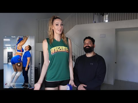 Видео: Великанша 6'9" (206 см) Екатерина против ИИ