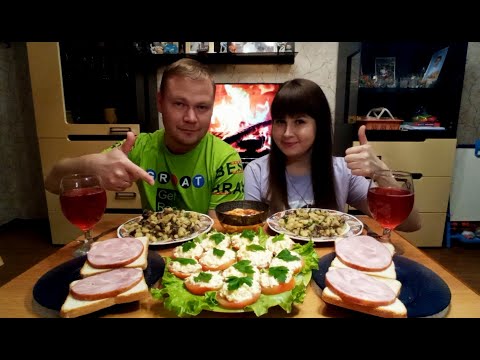 Видео: Мукбанг. Ммм вкуснятина. Жареная картошка с грибами | Mukbang. Fried potatoes with mushrooms