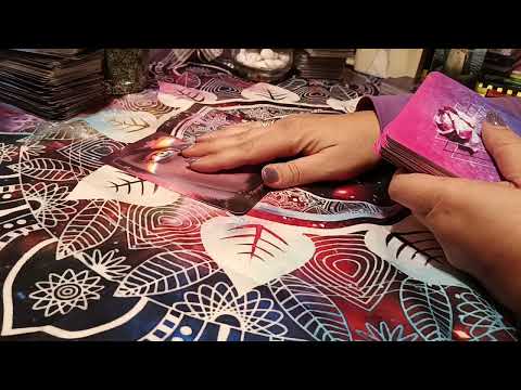 Видео: 💌 Какво мисли той/тя за вас точно СЕГА?🤔