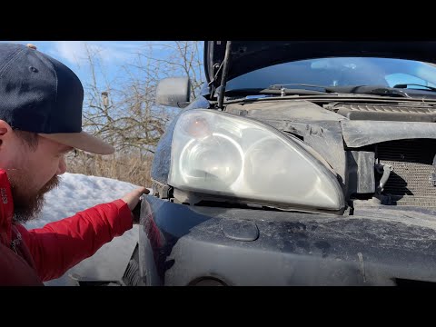 Видео: Как заменить ксеноновую лампу D2S ближнего света Lexus RX II 400h 330 350 Нужно ли снимать бампер?