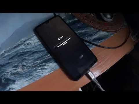 Видео: Xiaomi Mi Play не загружается ( Восстановление «кирпича» )