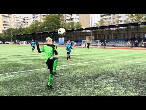 Видео: ФК Фаворит-(п/к) - ФК Лісовий 2013 // 1 тайм (19.10.25)