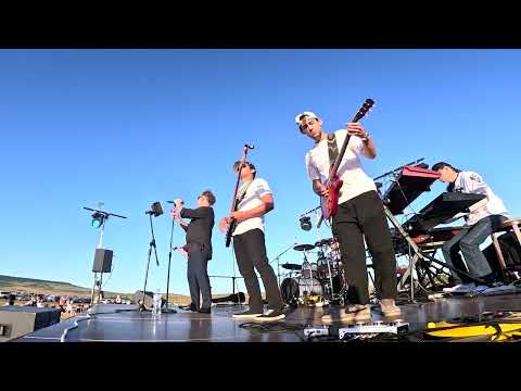 Видео: "Люди" (Г.Лепс), группа "Нью Тон", Аэродром "Верхний Егорлык", 29.07.2023 г., День парашютиста.