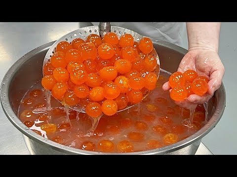 Видео: Кондитерская Тайчжун Жунцюань Посмотрите, как готовится хрустящий и вкусный пирог из яичного желтка.