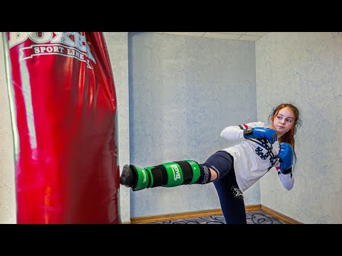 Видео: МАША БРОСАЕТ ШКОЛУ РАДИ БОКСА!!!