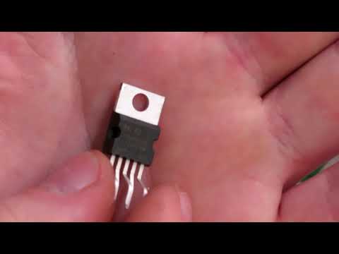 Видео: Акустическая система 2.1 Sven SPS 820 - гудят динамики!