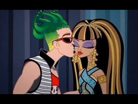 Видео: Клип Монстер хай КЛео и Дьюс-Любить Страшно