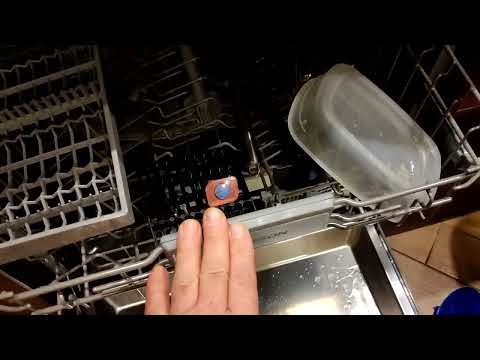Видео: Встраиваемая посудомоечная машина Thomson DB 30 l 52i  4 месяца эксплуатации.