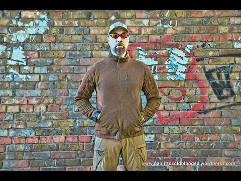 Видео: Видео обзор флисовой кофты Helikon-Tex Alpha Tactical Grid Fleece Jacket.