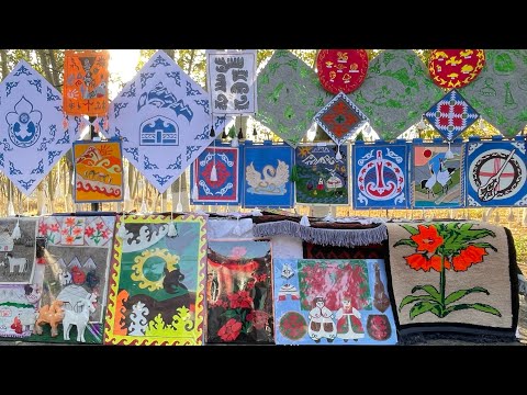 Видео: Баткен областы Сүлүктү шаары. Сайма фестивалы.  Балдар чыгармачылык борборунун жасаган эмгектери.