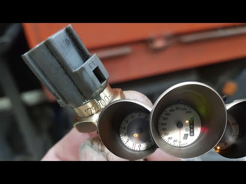 Видео: Mazda 3 меняем датчик температуры двигателя