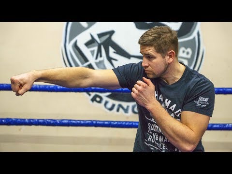 Видео: Двойка в боксе - Как стать боксером за 10 уроков #8