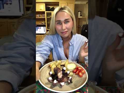 Видео: МУКБАНГ /ОСЬМИНОГ С КАРТОШКОЙ /