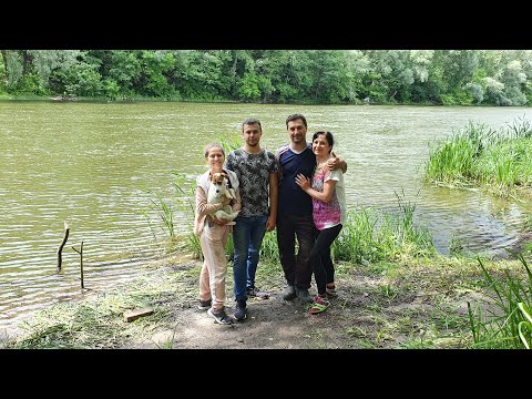 Видео: ОТДЫХ НА РЕКЕ СЕВЕРСКИЙ ДОНЕЦ С СЕМЬЕЙ. РЫБАЛКА НА СПИННИНГ. КАК ОБУСТРОИТЬ ЛАГЕРЬ.