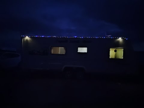 Видео: 49 ч.  Жизнь в караване у моря. Подготовка к морозам 1 с.