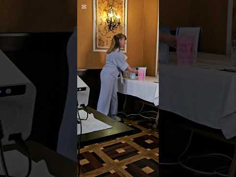 Видео: Коллагены Фаберлик.Как пить коллаген?Какие есть противопоказания Для чего нужен организму  коллаген?