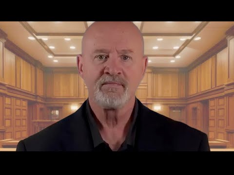 Видео: Плохой день в суде для Министерства юстиции и Линдси Халлиган