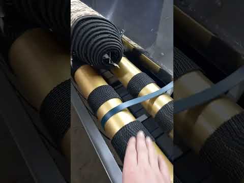 Видео: Выхлапывние ковров на станке