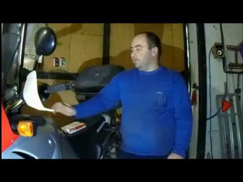 Видео: Синхронизация карбюраторов Honda Africa Twin, XRV 750