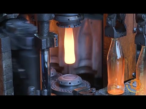Видео: Как делают стеклянные бутылки