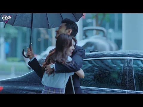 Видео: Покинувши бездельника‑мужа, она случайно вышла за миллиардера‑СЕО! Экс на коленях!