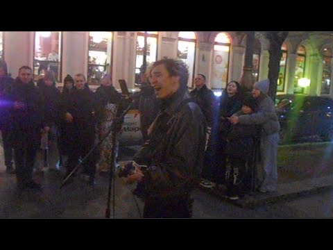 Видео: Уличные музыканты Питер Влад гр. по Себе на Большой Конюшенной 2 ноября ч3 - В самое сердце