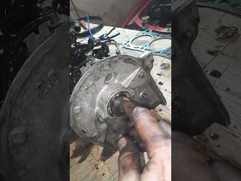 Видео: мазда 626 2.0 переходка замена прокладки гбц