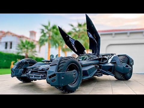 Видео: 15 КУЛЬТОВЫХ АВТО ИЗ КИНО, КОТОРЫЕ ЗАВОЕВАЛИ ВСЕОБЩУЮ ЛЮБОВЬ