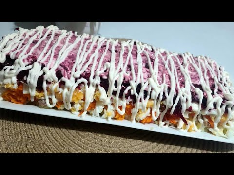 Видео: Вкусный слоёный салат из свеклы и курицы 🥗👍🏻