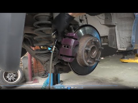 Видео: Переборка заднего правого суппорта на Honda Civic 1,8 Хонда Цивик 2008 года  2часть