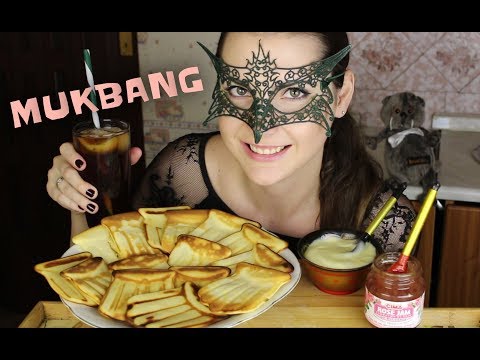 Видео: МУКБАНГ Вафельки *МИСТИЧЕСКИЕ ИСТОРИИ*/Mukbang Homemade WAFFLES with Rose Jam 웨이퍼