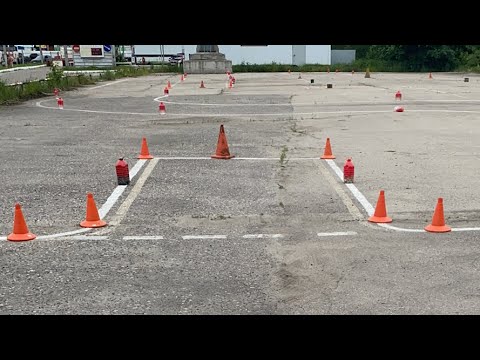 Видео: Разбор упражнений на автодроме. Горка, Заезд в бокс, Пар. парковка, Змейка, Разворот, Повороты на 90