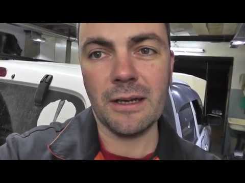 Видео: Мазда Трибьют: ремонт и обслуживание - Замена подушек двигателя (задняя и левая) и задний  отбойник