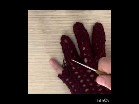 Видео: Ажурные перчатки крючком. Часть 2