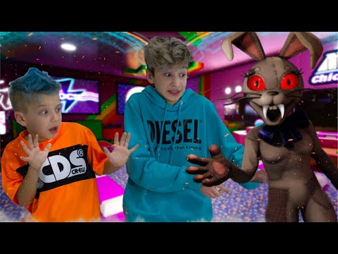 Видео: НЕ СТРАШНЫЙ Фредди в ФНАФ FIVE NIGHT at Freddy’s SECURITY BREACH 8 Часть
