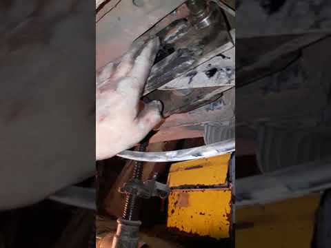 Видео: Ремонт задней подвески МАЗДА СХ-7 (продолжение)