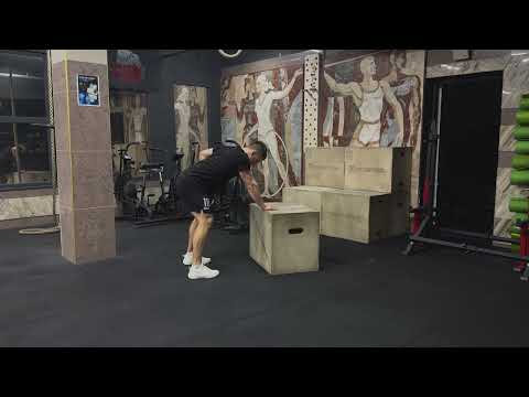 Видео: Тяга гантели в упоре на 3 точки| 3 point Dumbbell row