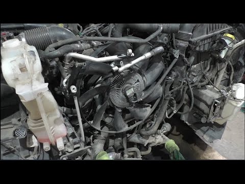 Видео: Как снять и помыть радиаторы на Range Rover Vogue 4,4 Ленд Ровер Вок 2010  3часть