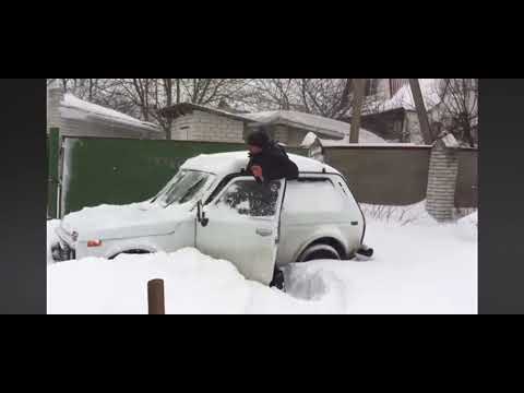 Видео: Нива 2121, березень 2013 рік. Тест по снігу.