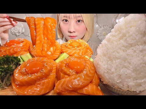 Видео: ASMR Лапша с лососем юкке【русские субтитры】【Mukbang/ Eating Sounds】