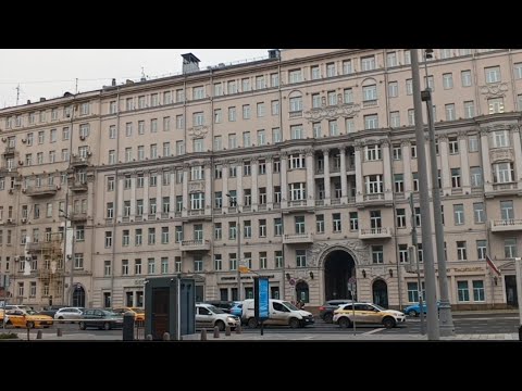 Видео: Прогулки по Москве. Дом с бутафорскими окнами