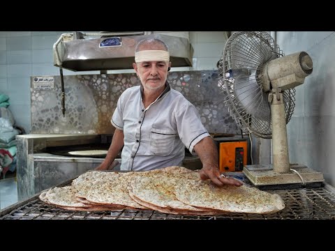 Видео: Узнайте, как готовят традиционный персидский хлеб Тафтун с нуля с использованием местной цельнозерн