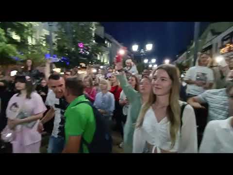 Видео: 03.08.2024 Brest Belarus...  Уличные музыканты/Street musicians... Walks with Victoria