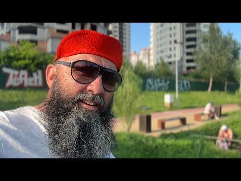 Видео: Рыбалка у дома: не поверите, кто попался!