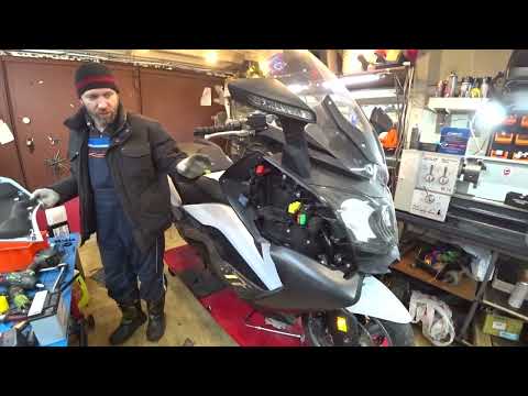 Видео: 272. Bmw C650GT из Твери.