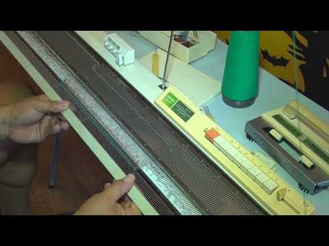 Видео: Уроки в'язання на машині Brother KH-120 Knitting lessons on the Brother KH-120 machine