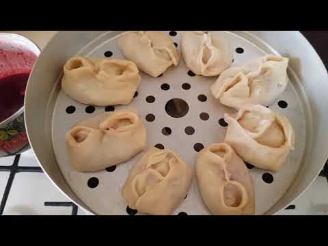 Видео: Обычный день.Варю вареники с вишней. Готовлю лапшу.Кошу кроликам траву.