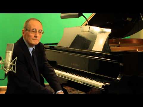 Видео: В лесу родилась елочка. Михаил Ермолов